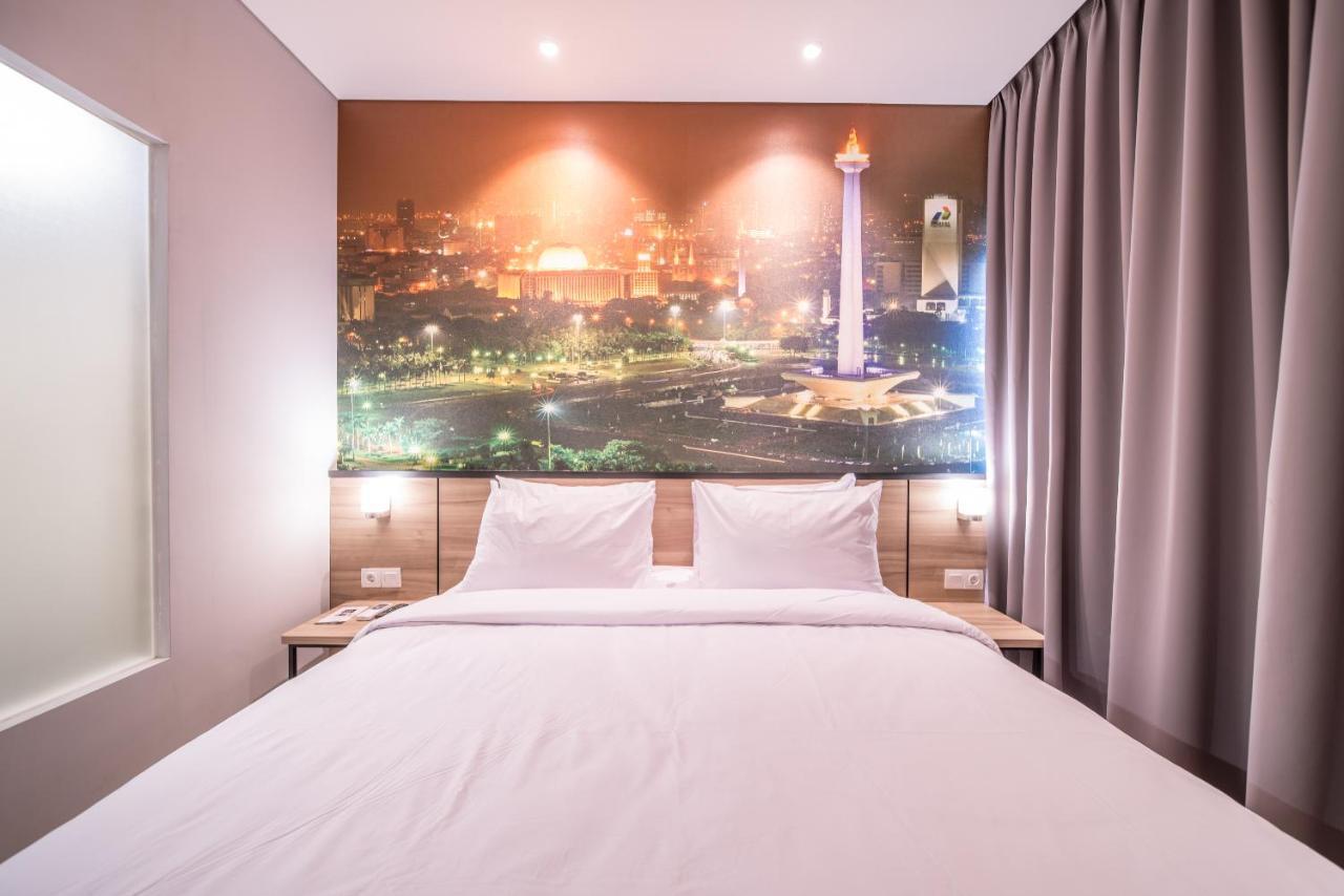 All Nite & Day Kebon Jeruk Jacarta Exterior foto
