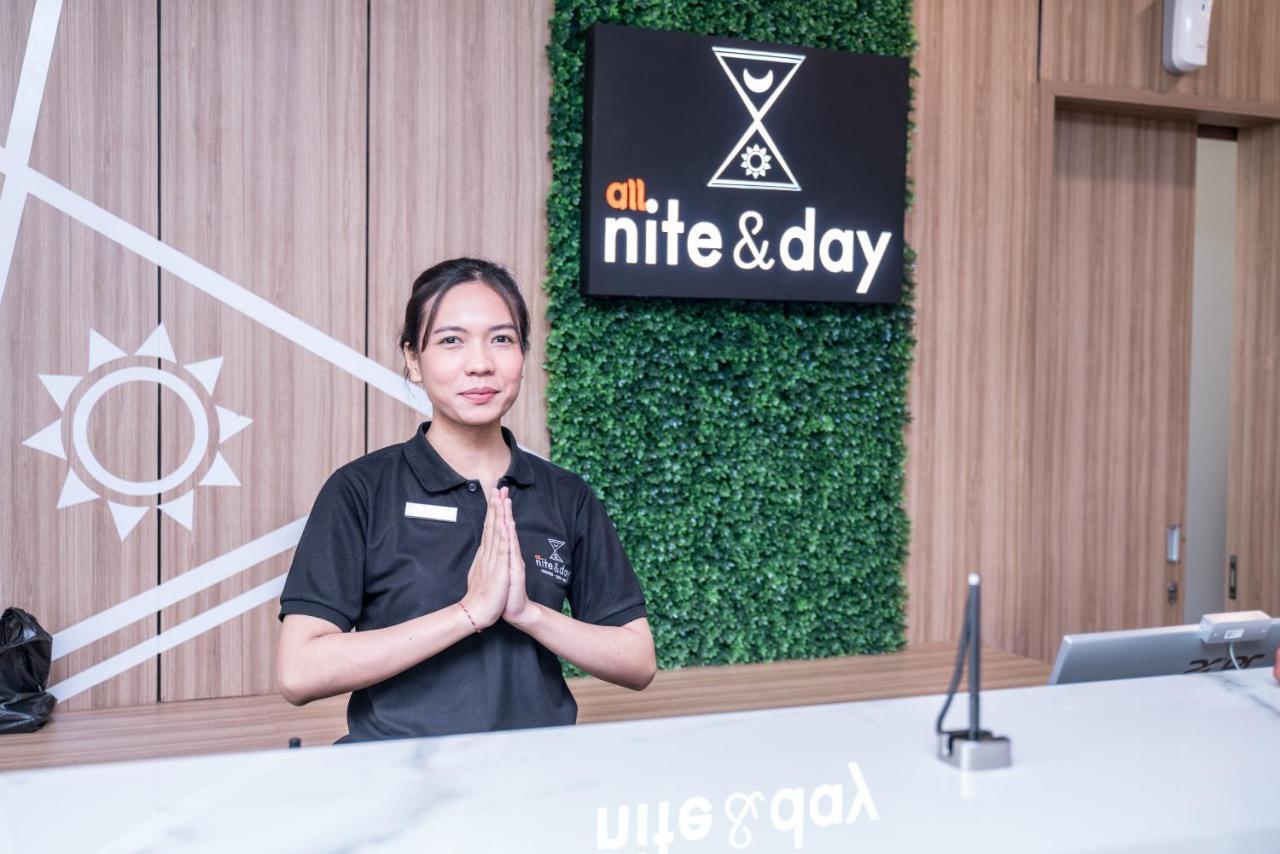 All Nite & Day Kebon Jeruk Jacarta Exterior foto